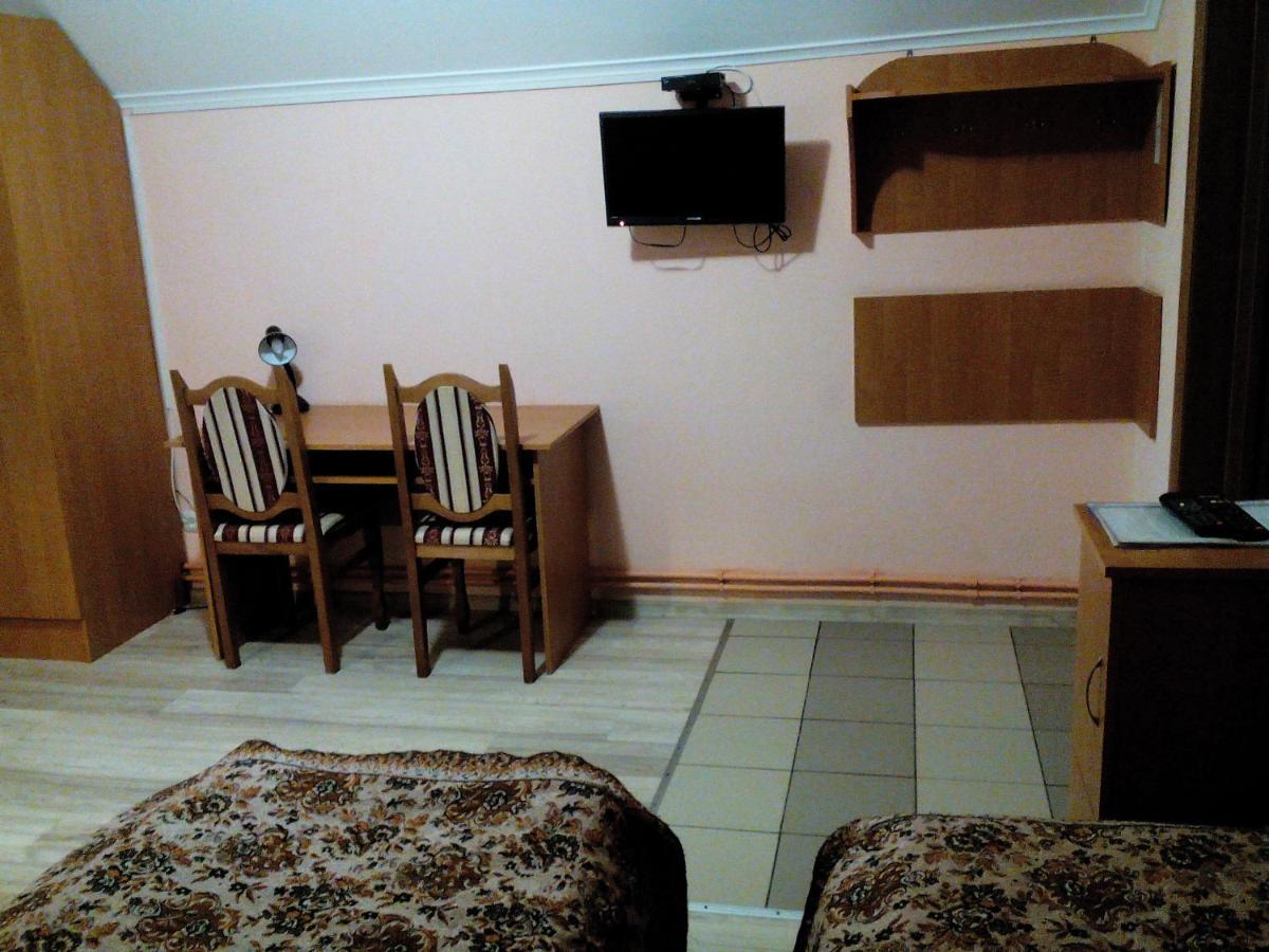 Hostel On Flotska Ivano-Frankivsk Buitenkant foto